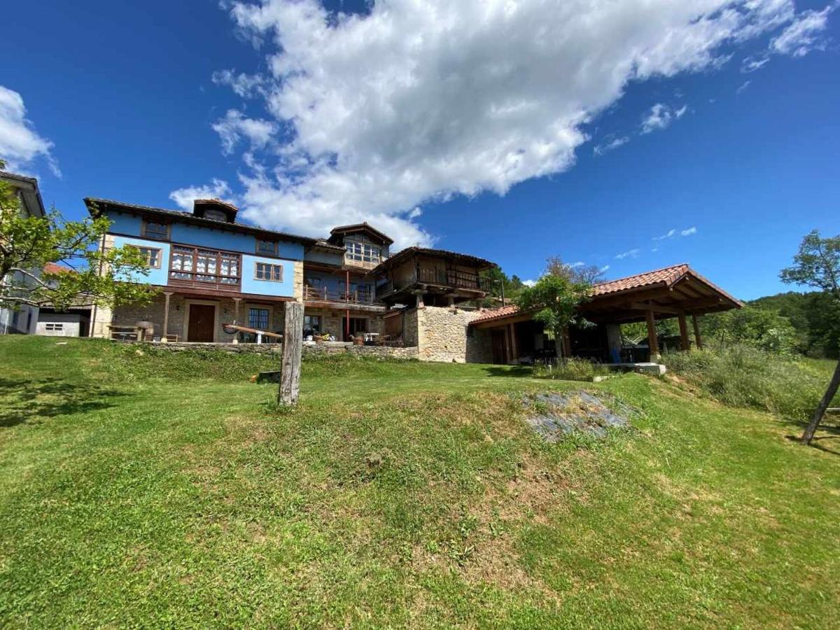 Casa Rural El Bohio Arriondas Exterior foto