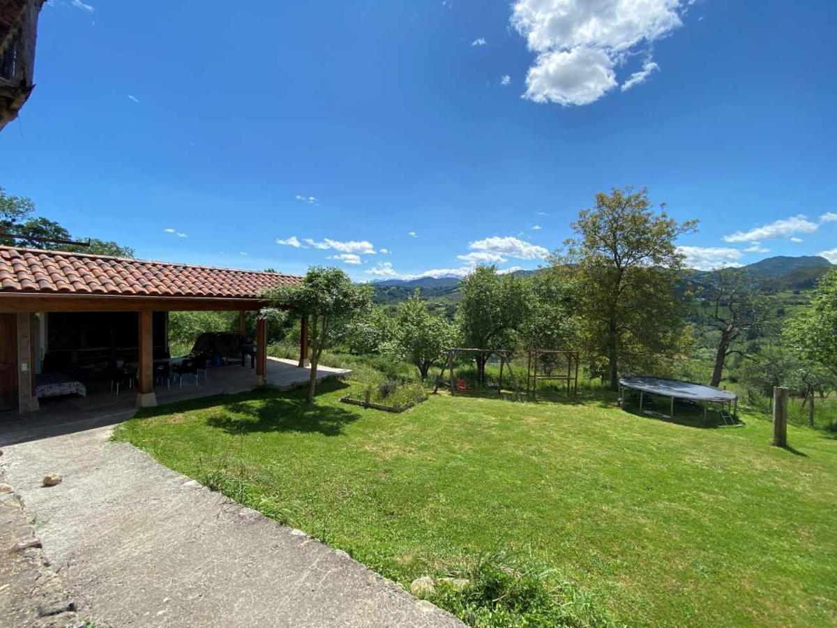 Casa Rural El Bohio Arriondas Exterior foto